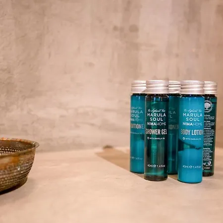 Private Sea View Yard