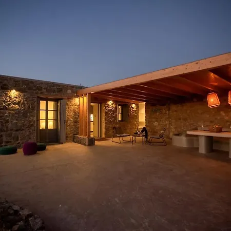 Private Sea View Yard Apartment Mykonos Town