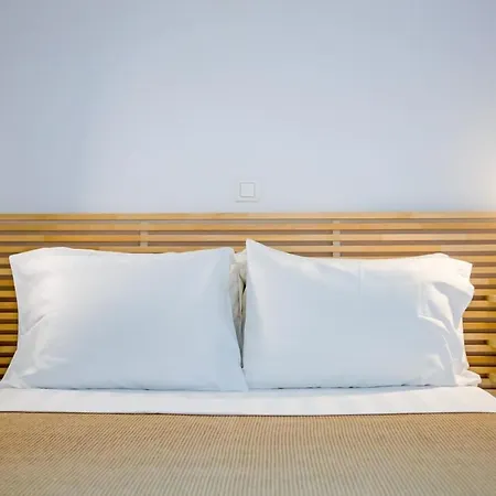 Апартаменты Private Sea View Yard