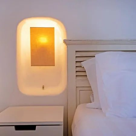 Private Sea View Yard