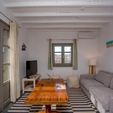 Апартаменты Private Sea View Yard *