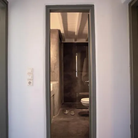 Private Sea View Yard *