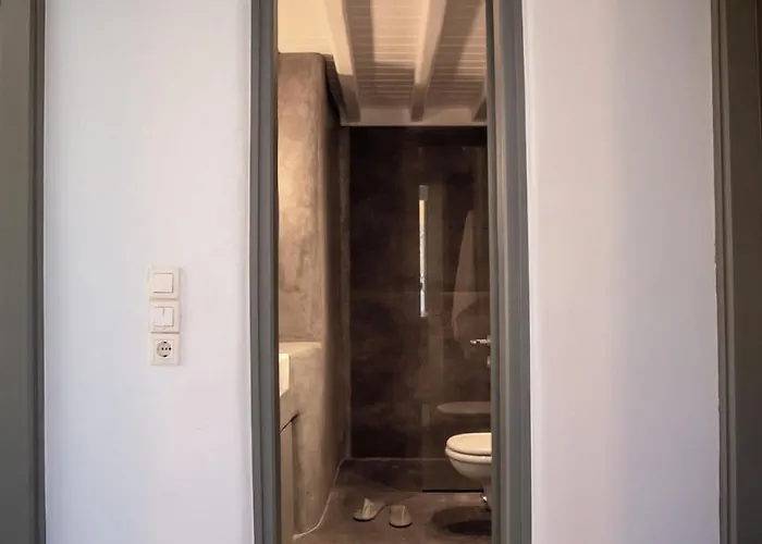 Private Sea View Yard *